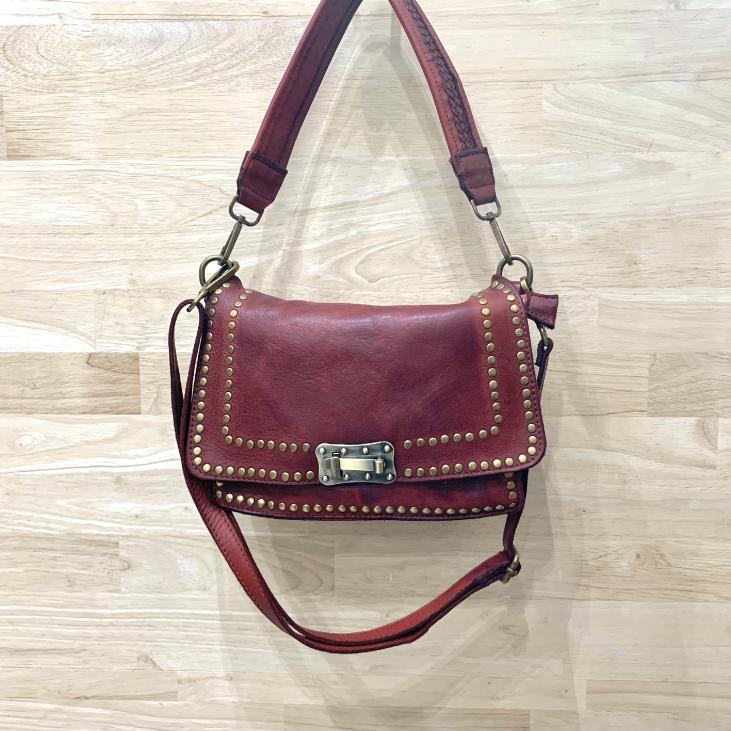 Leather studded flap bag with clasp - Bekaloo