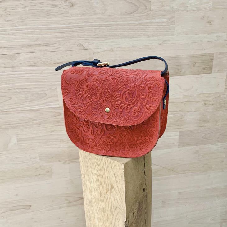 Leather bag with patterns - Bekaloo